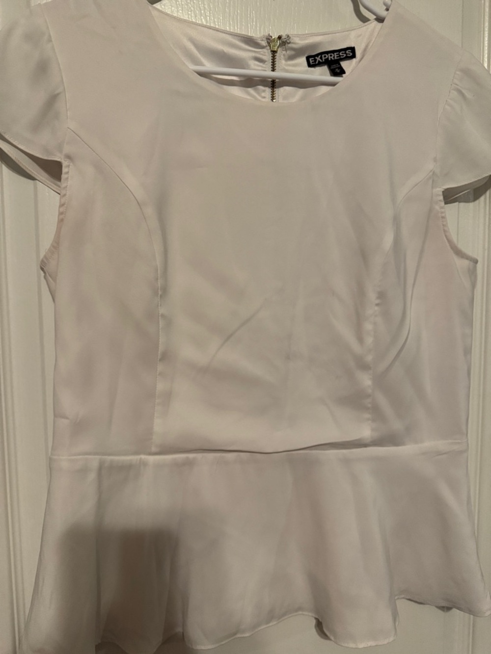 Express Women's Ivory Peplum Cap-Sleeve Top - Picture 3 of 6
